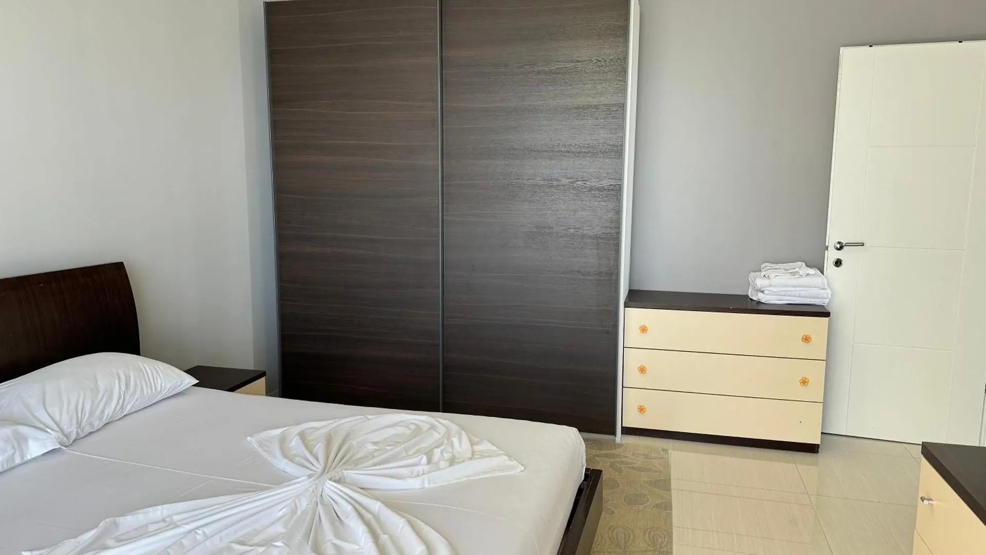 Bs Apartment 6 Durres Albania