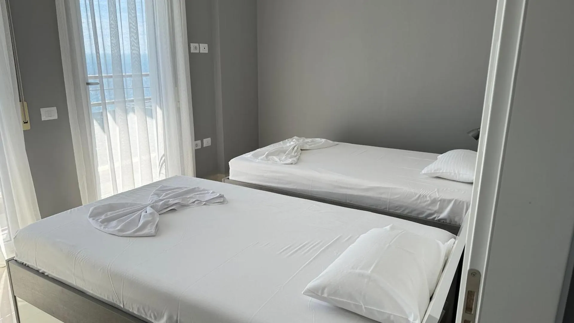 Bs Apartment 6 Durres Albania