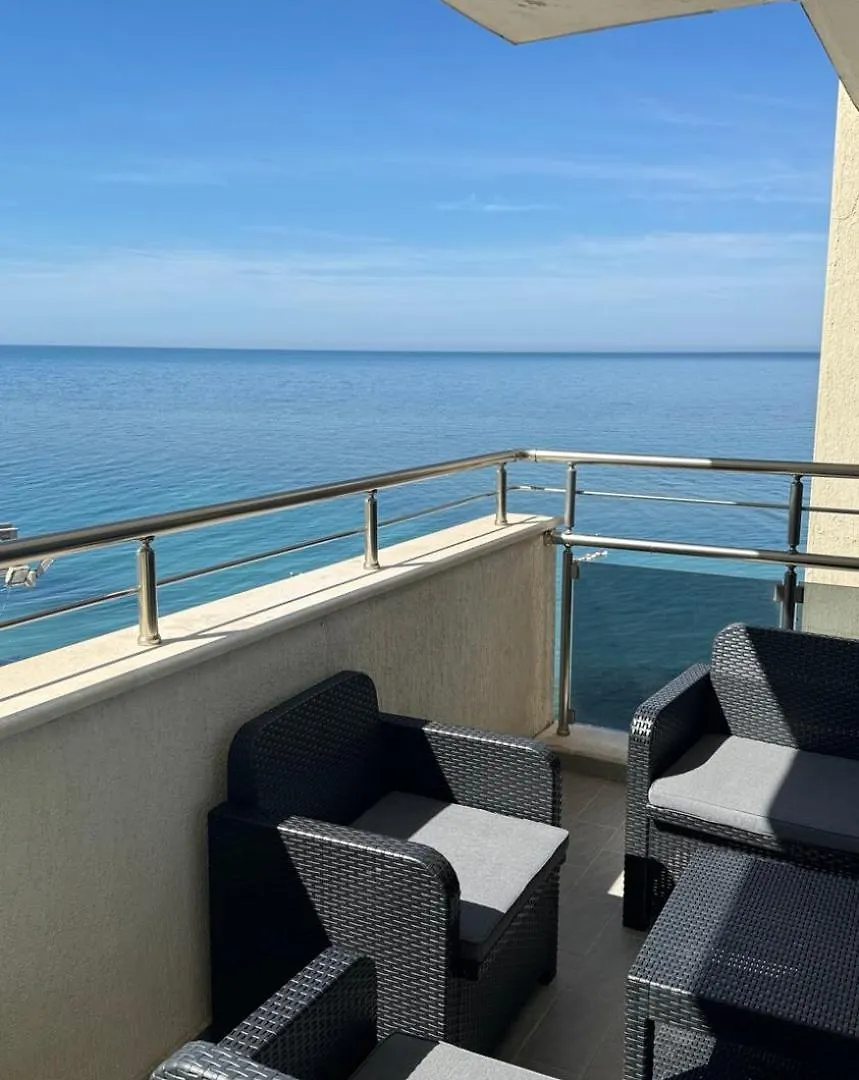 Bs Apartment 6 Durres 0*,